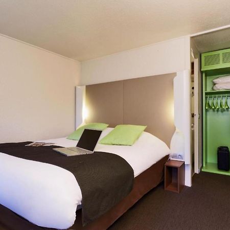 Campanile Saint-Quentin-En-Yvelines Hotel Montigny-le-Bretonneux Exterior foto
