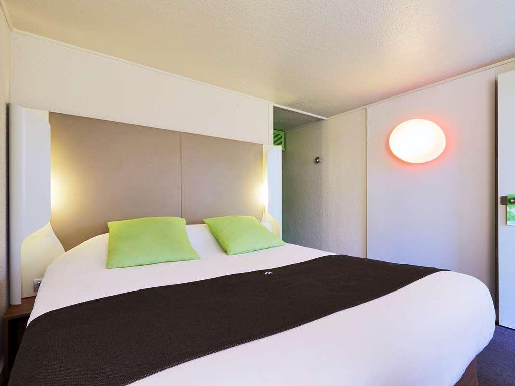 Campanile Saint-Quentin-En-Yvelines Hotel Montigny-le-Bretonneux Quarto foto