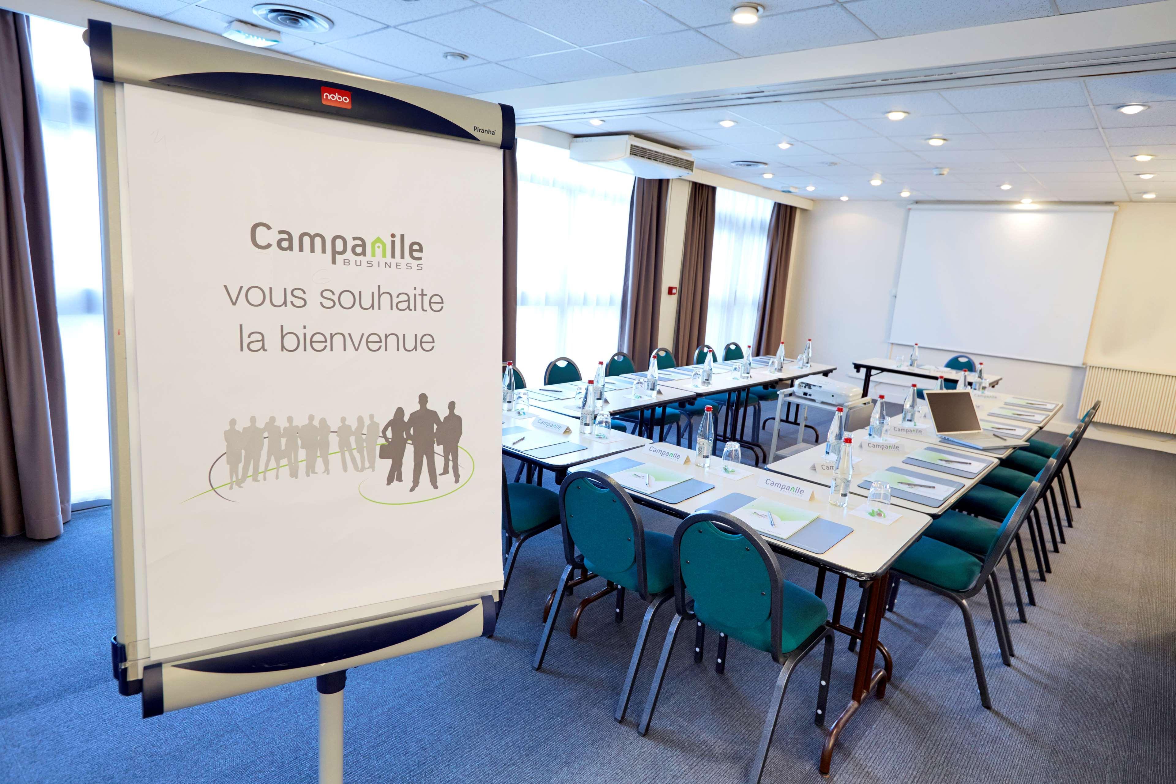 Campanile Saint-Quentin-En-Yvelines Hotel Montigny-le-Bretonneux Exterior foto